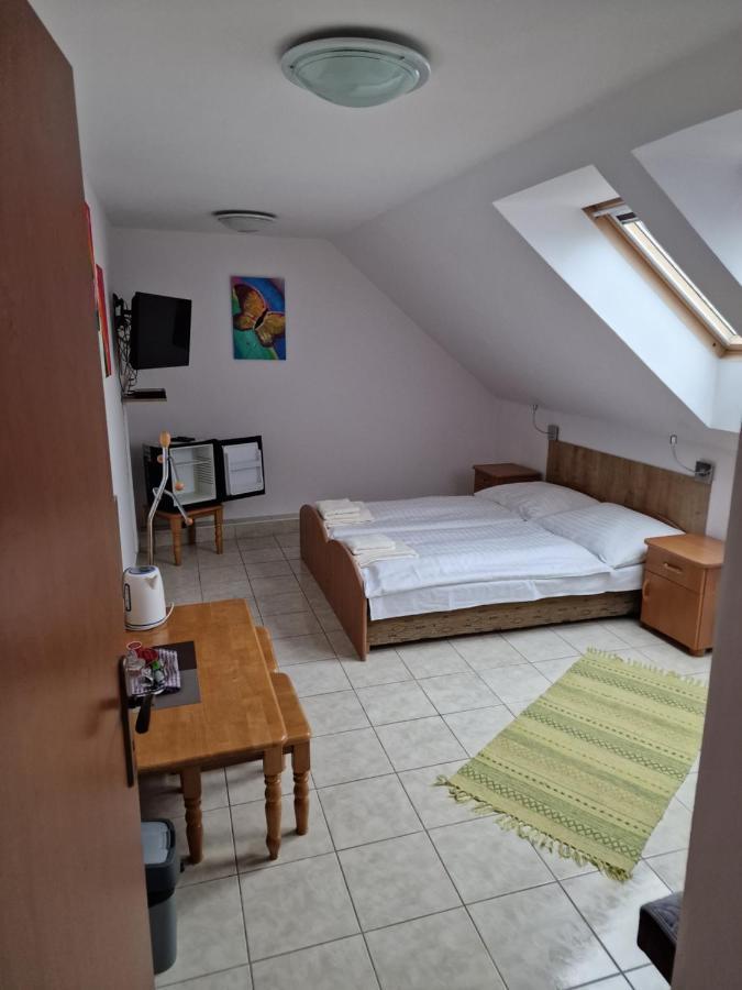 Penzion Solna Jaskyna Турчьянске-Теплице Экстерьер фото